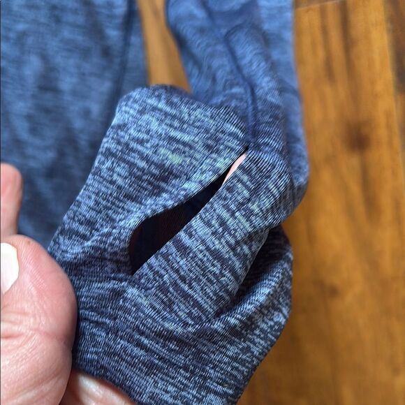 Under Armour Blue Pullover and Black Shorts Set - Picture 9 of 13